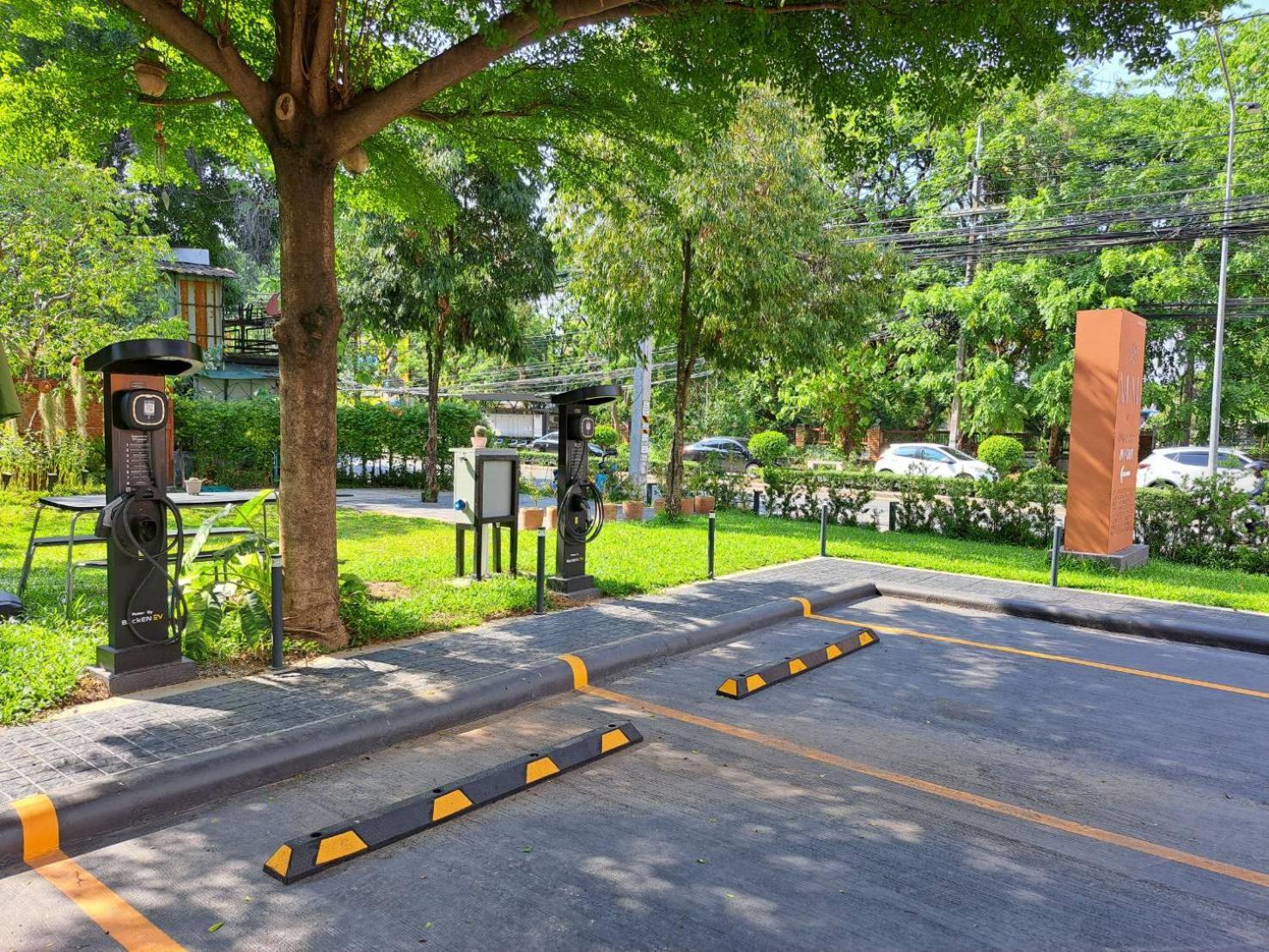 Mai Hotel Chiang Mai Exterior photo
